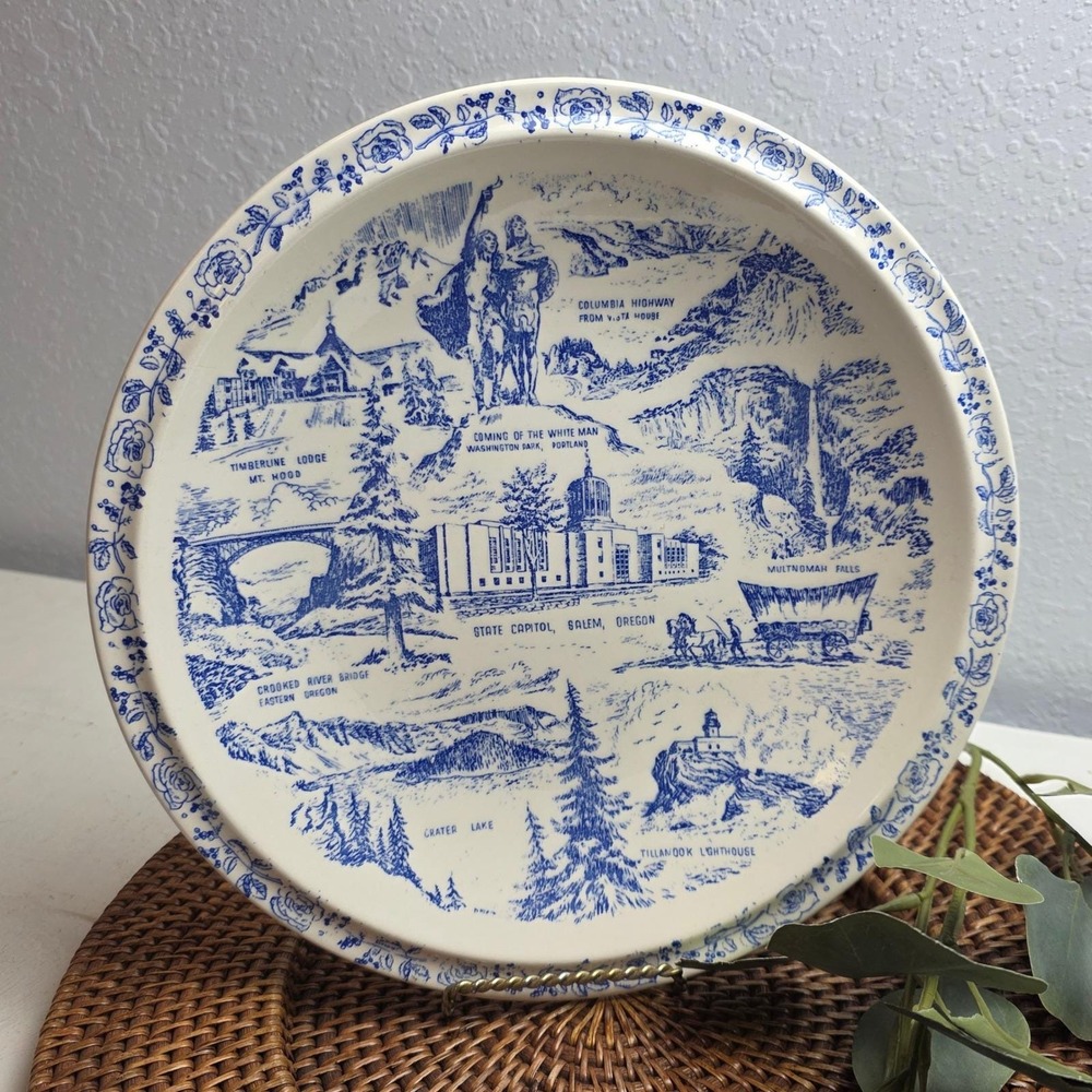 Vintage‎ 1940s Oregon Souvenir Blue White Ceramic Plate Vernon Kilns Salem